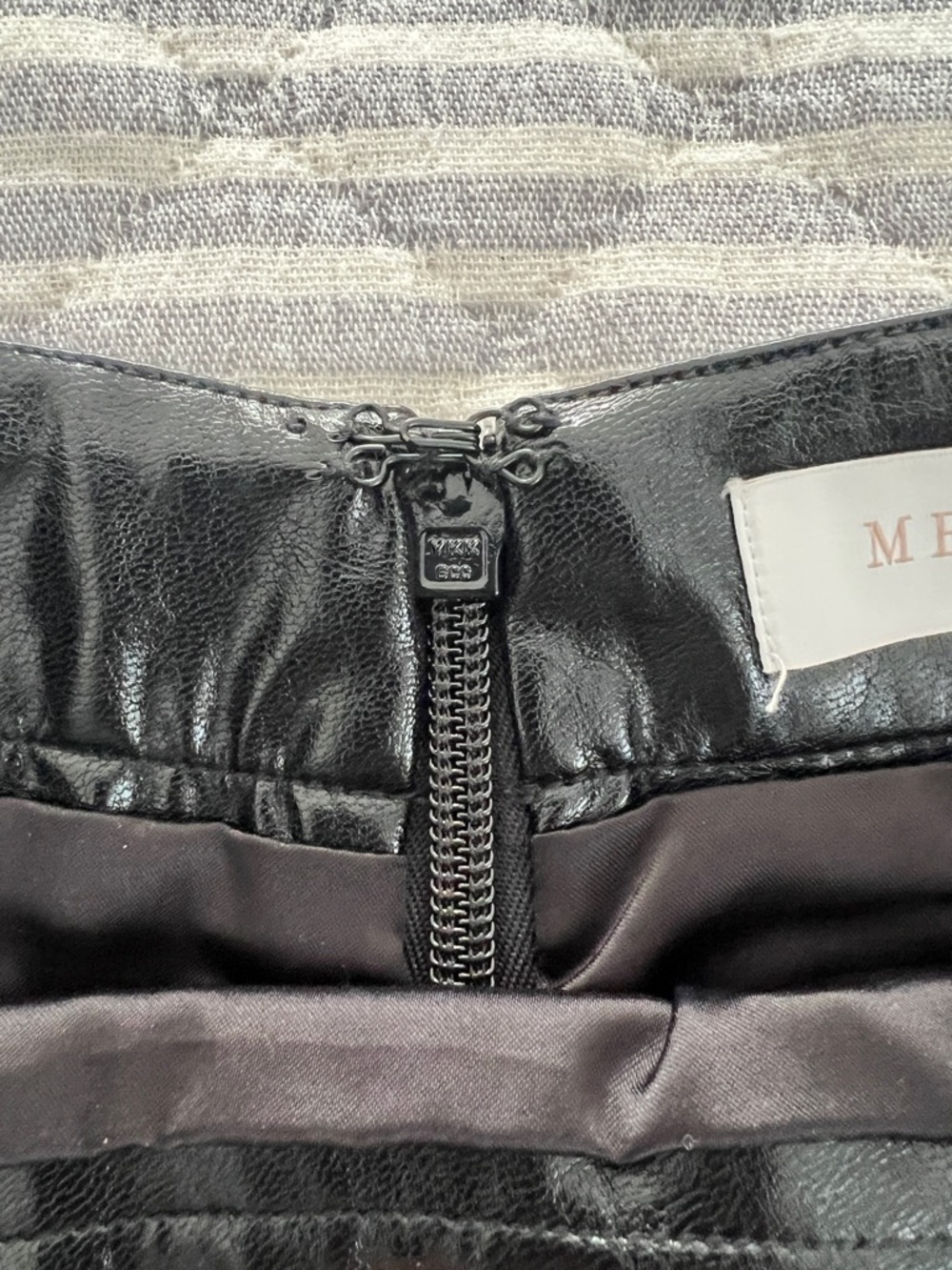 Meshki Boutique Black Faux Leather Mini Skirt with Front Flap Pocket Flaps S - Picture 3 of 8
